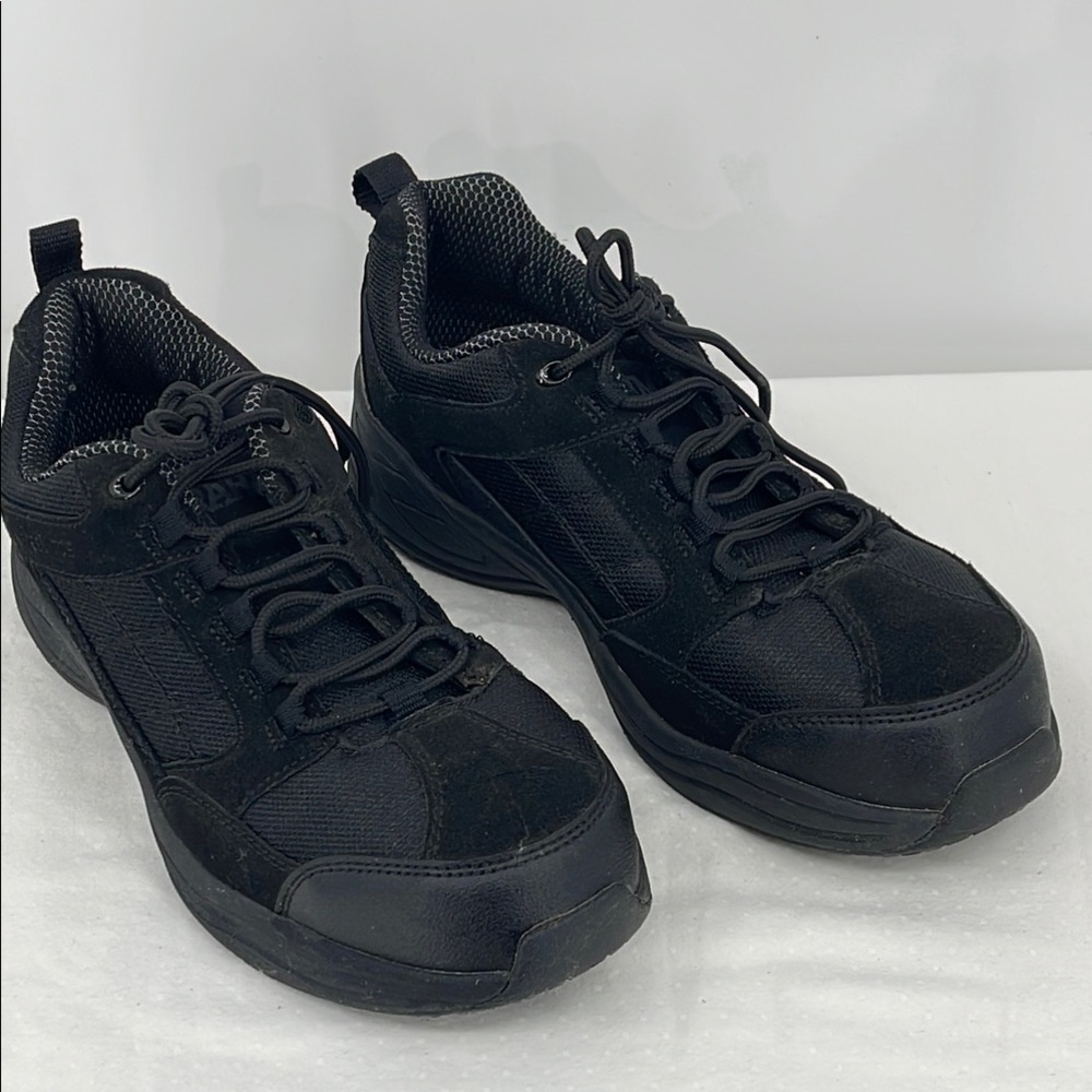 BRAHMA SIZE 9.5 Men's Black Work  Shoes With Steel Toe